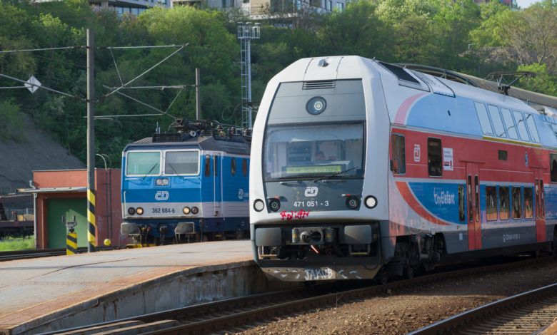 are dogs allowed on trains in prague