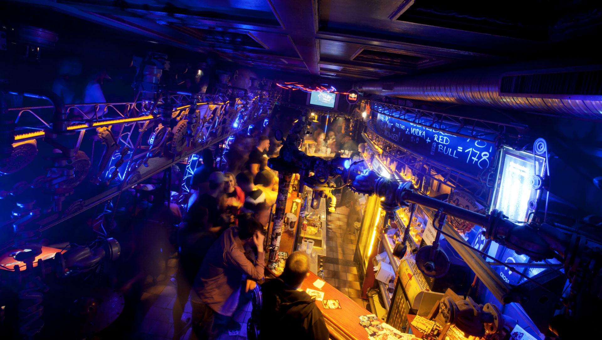 Nightlife and Clubbing in Prague - Clubs, Cocktail bars