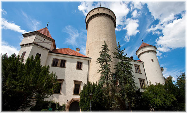قلعة Konopiště